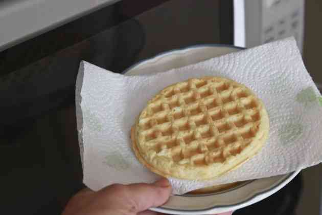 Can You Microwave Eggo? Find the Best Answer