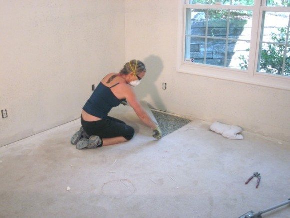 DIY Costs Vs. Hiring a Carpet Removal Company