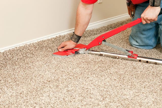 The Pros of Tipping Carpet Installers