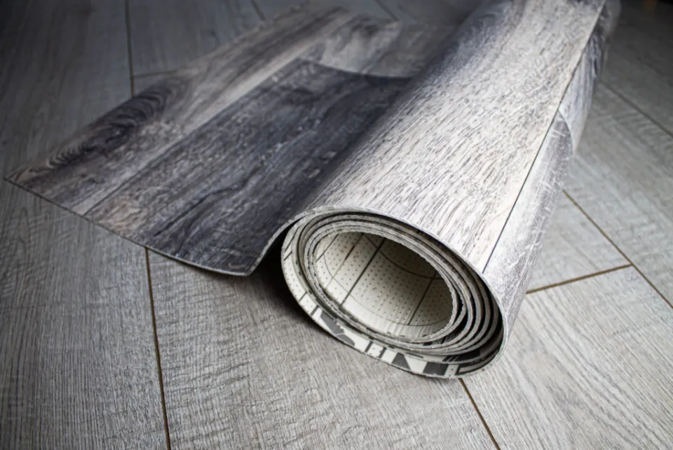 Linoleum Vs. Vinyl Flooring: Major Differences