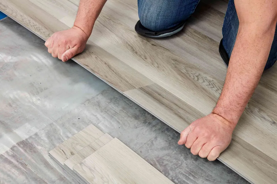 Vinyl Vs. Laminate Flooring: Which One is Better for You?