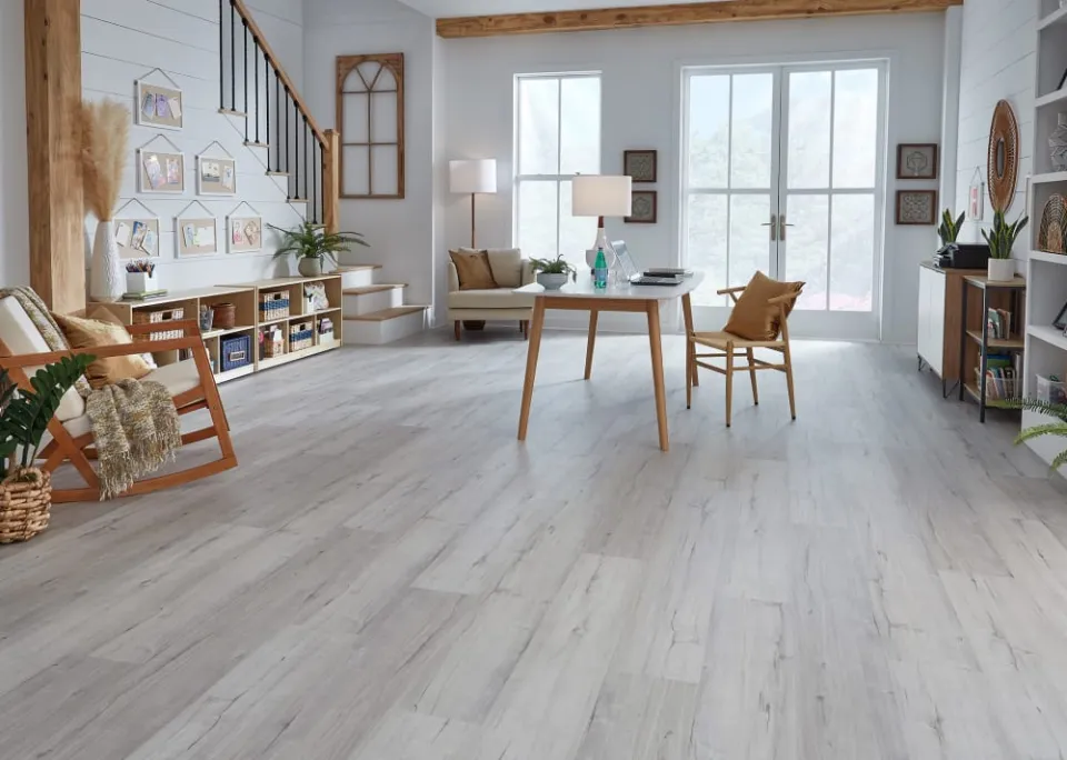 Engineered Hardwood Vs. Vinyl Plank Flooring: Which One is Better for You?