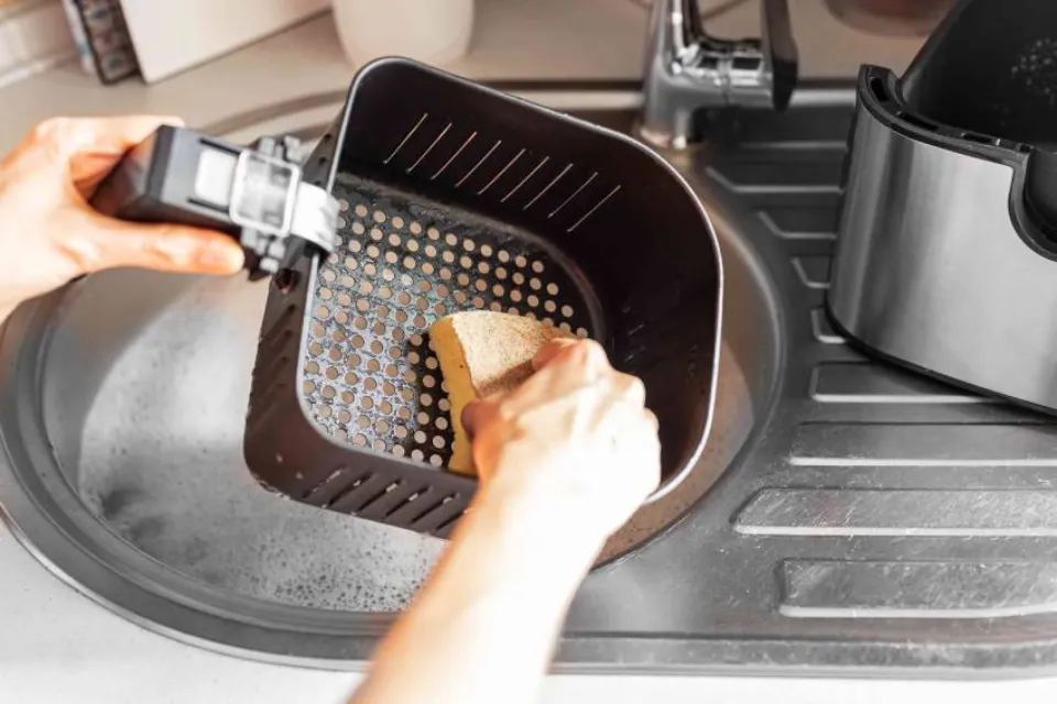 How to Clean An Air Fryer Basket Step-by-step Guide