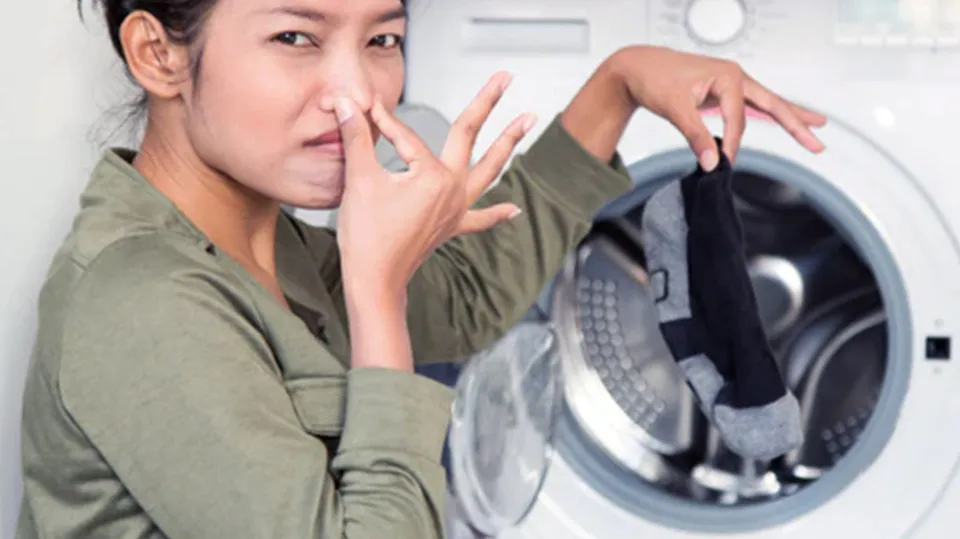 Why is My Washing Machine Leaking? How to Fix a Washing Machine That is Leaking