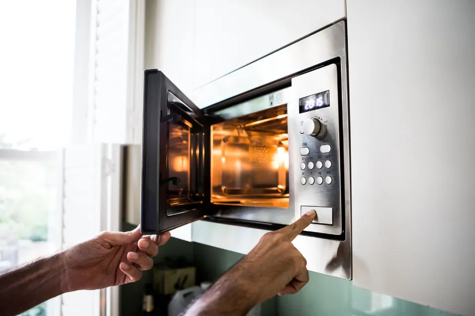 How Often Should You Clean Your Microwave? Tips to Clean Your Microwave